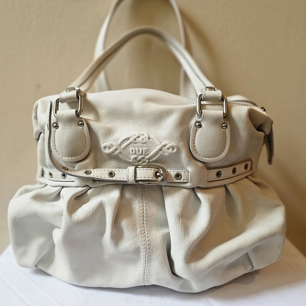 EUC~Tentazione Due Shoulder Bag, Buttery Soft, 100% GENUINE Full Grain LEATHER - Picture 12 of 13